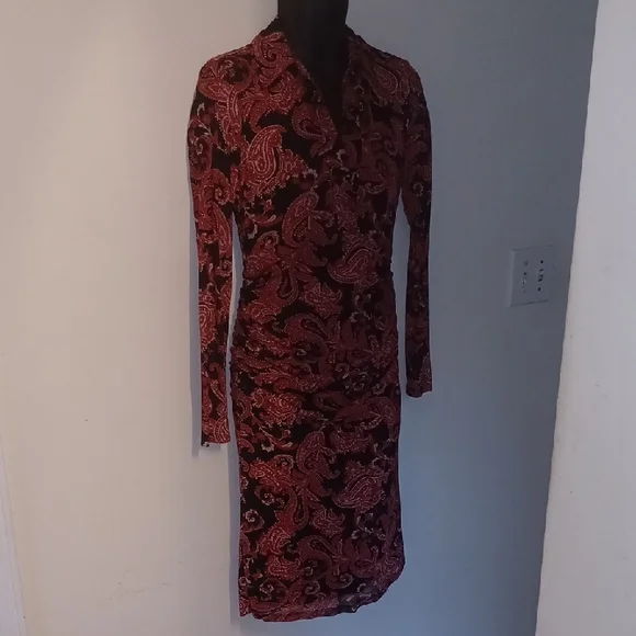 NWT Tommy Hilfiger Red and Black Paisley Long Sleeve Dress - Picture 2 of 11